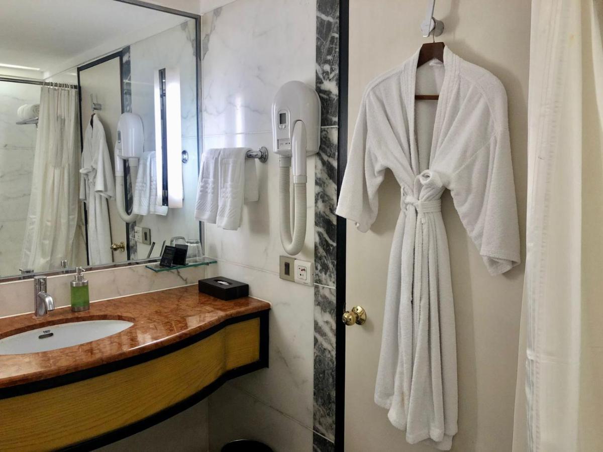 Hotel Marine Plaza Mumbai Kültér fotó